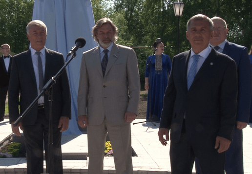 Открытие памятника Минниханов и Шанцев