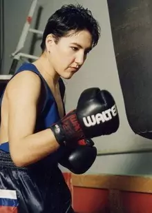 Зульфия Кутдюсова чемпионка мира по боксу и кикбоксингу