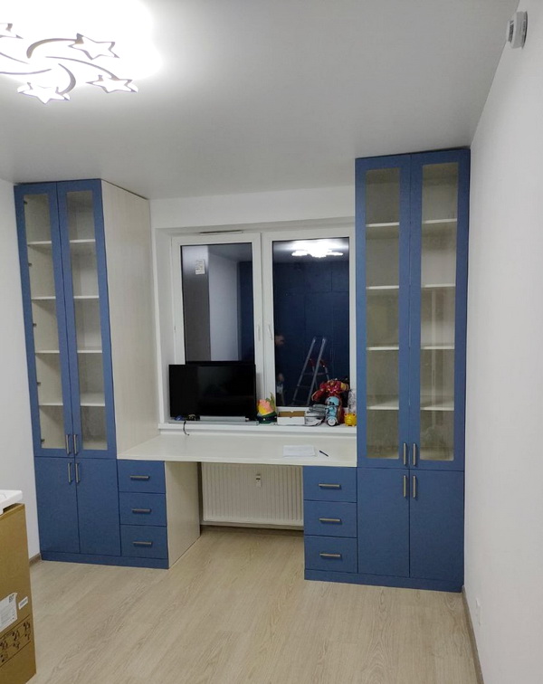 Шкаф в детской